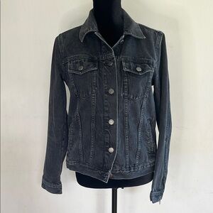 GAP Black Jean Jacket Fitted Silhouette